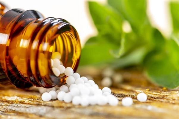 Dowiedz się o pozytywnych zastosowaniach homeopatii